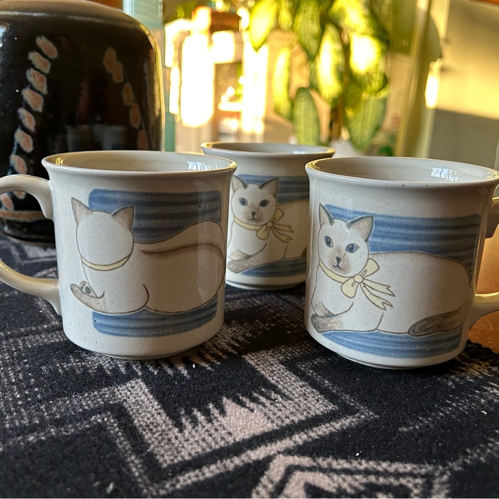 Vintage cat kitten stoneware mugs set of 3